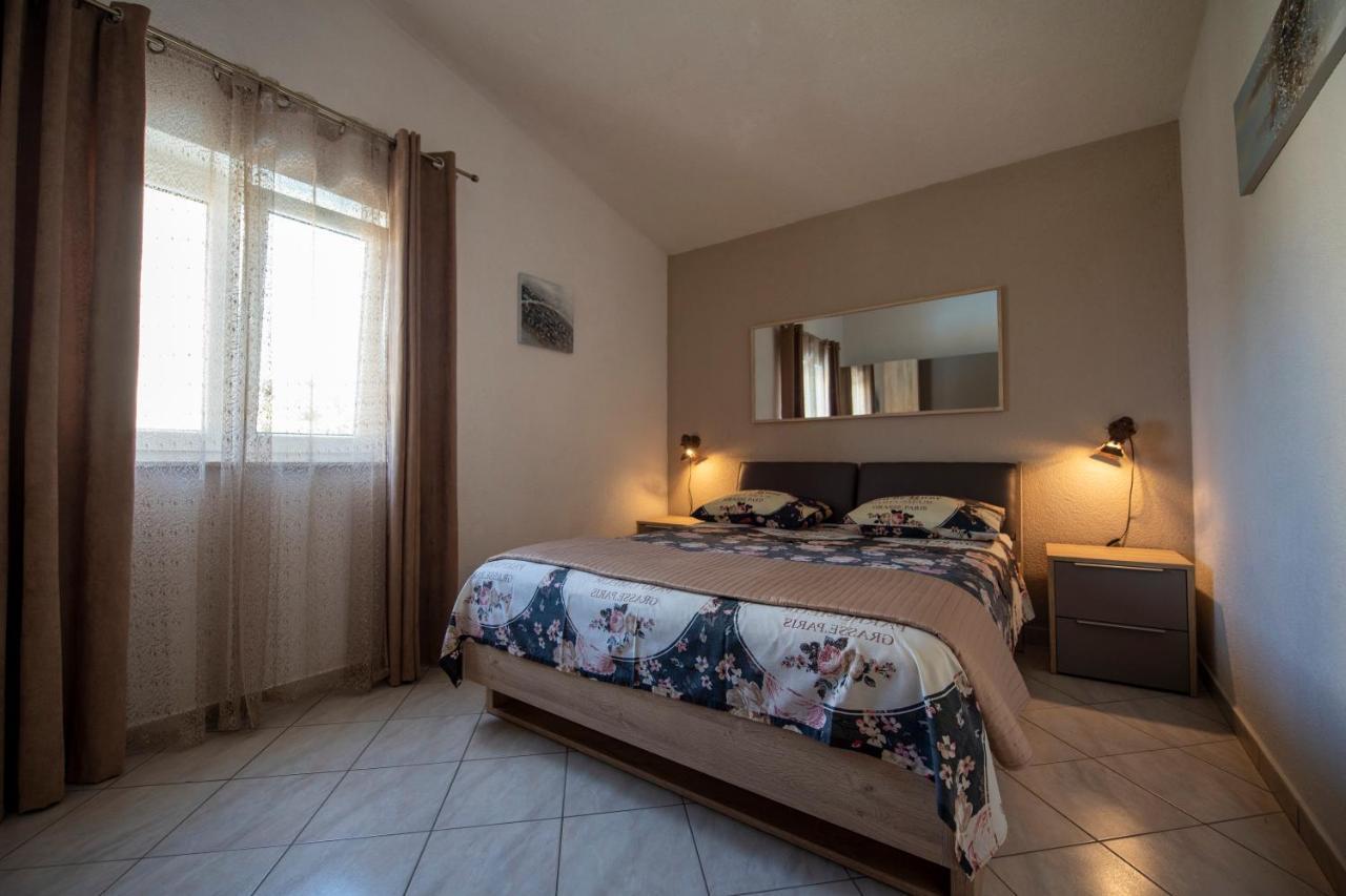 פודסטראנה Apartments Bevanda מראה חיצוני תמונה