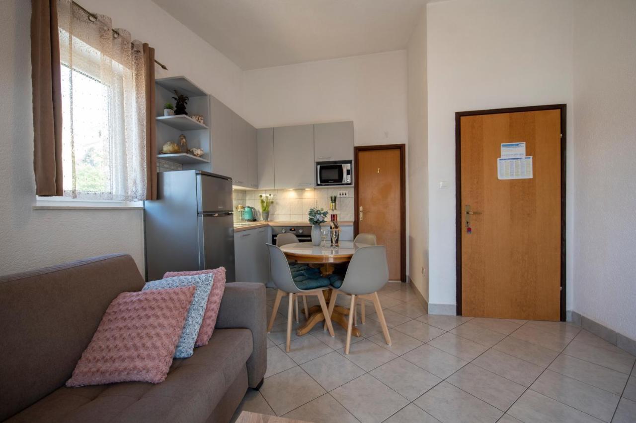 פודסטראנה Apartments Bevanda מראה חיצוני תמונה
