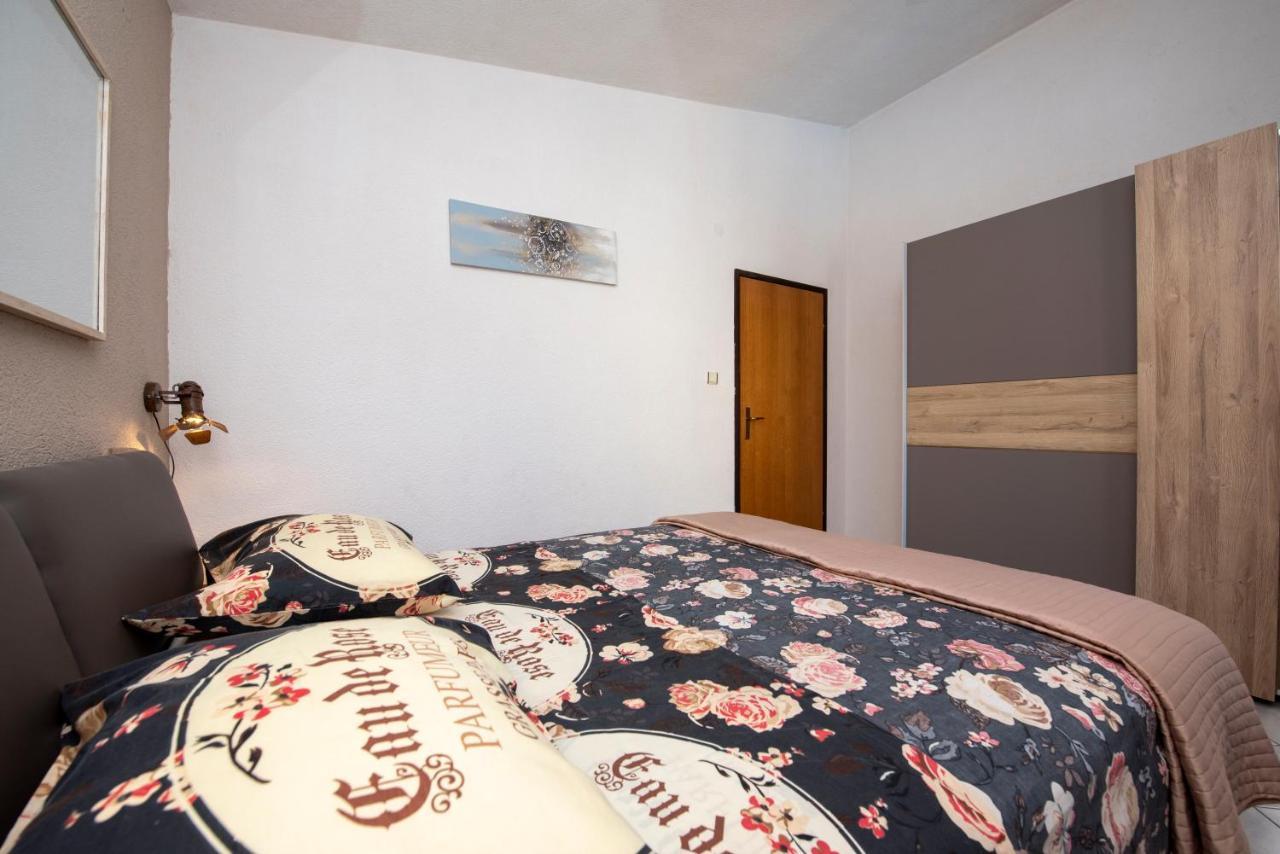 פודסטראנה Apartments Bevanda מראה חיצוני תמונה