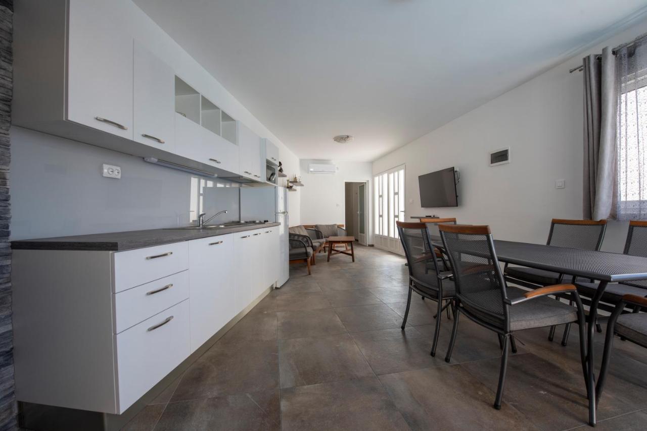 פודסטראנה Apartments Bevanda מראה חיצוני תמונה