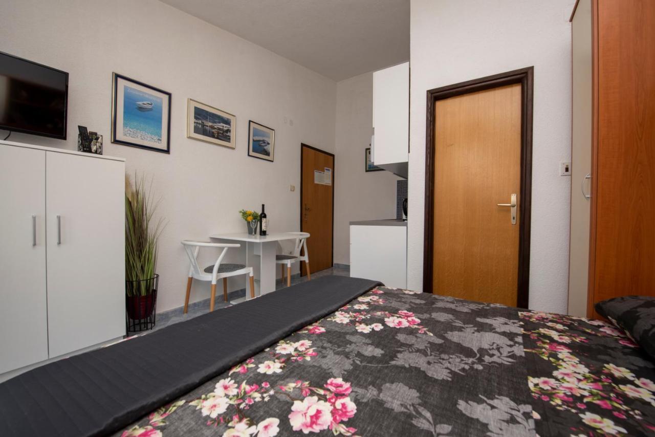 פודסטראנה Apartments Bevanda מראה חיצוני תמונה