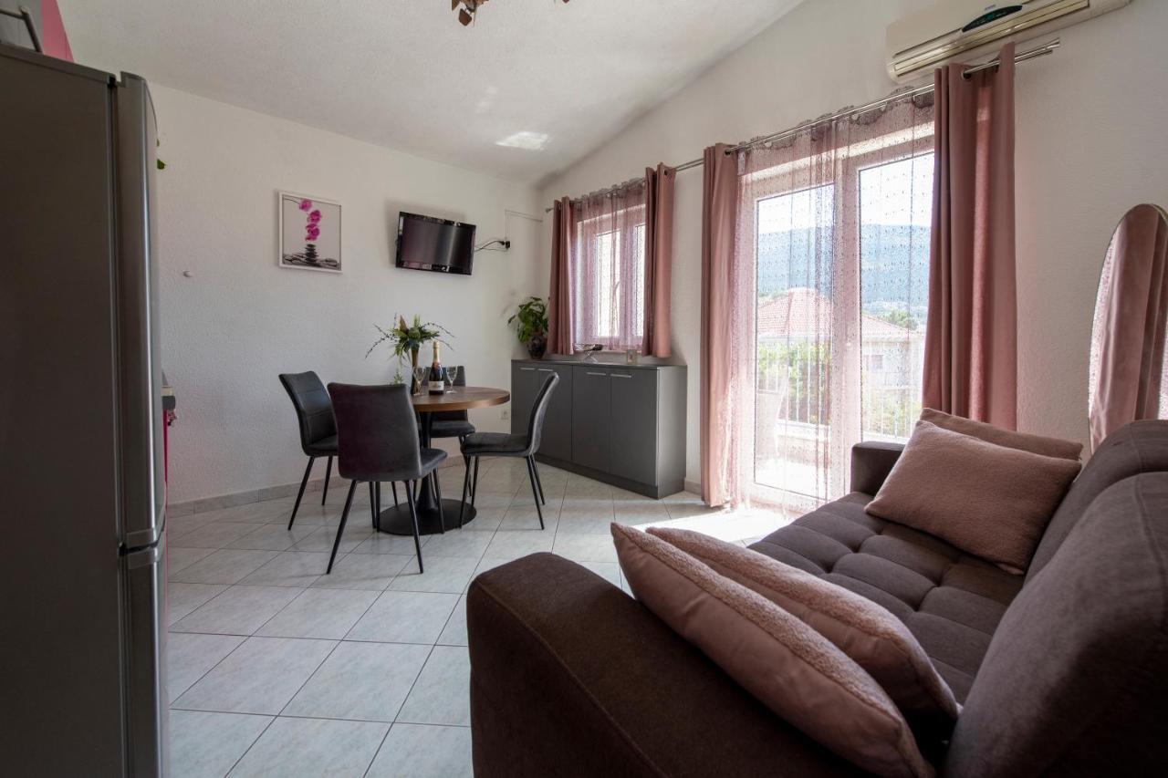 פודסטראנה Apartments Bevanda מראה חיצוני תמונה