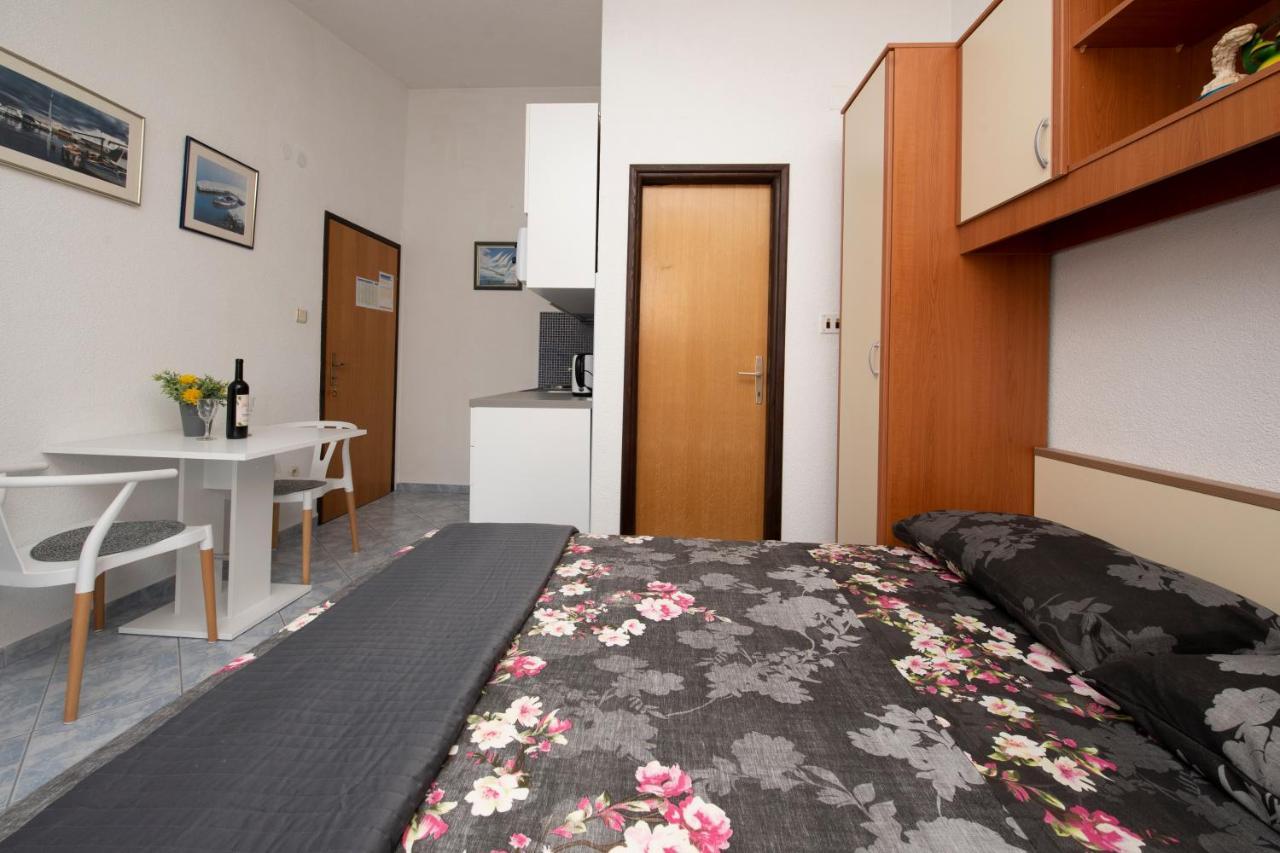פודסטראנה Apartments Bevanda מראה חיצוני תמונה